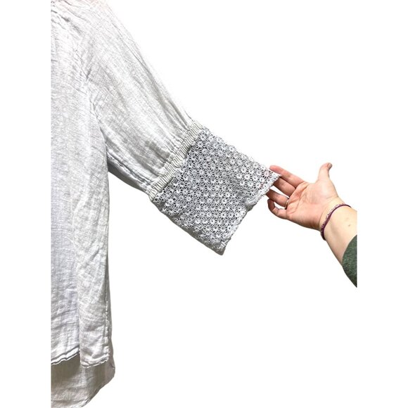 Soft Surroundings 100% Linen Crochet Sleeve Blouse Light Blue Size L Coastal - Picture 7 of 12